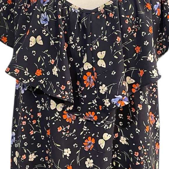 Sanctuary Floral Flutter Sleeve Top NWOT - Picture 3 of 3